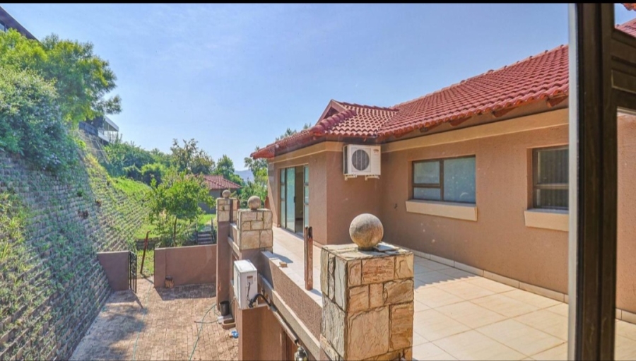 4 Bedroom Property for Sale in Ifafi North West